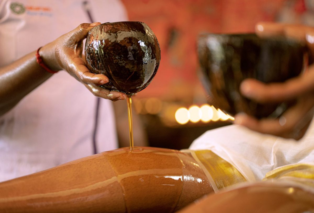 Serenity Abhyangam Relaxation Massage + Steam